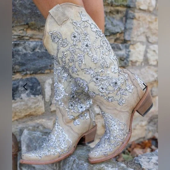 🤍NIB Corral Bone Overlay & Embroidery Floral Boots🤍 - Picture 10 of 17